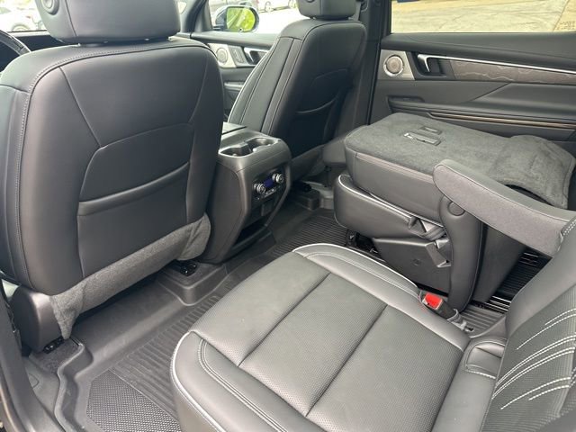 Used 2025 Buick Enclave Avenir AWD/4WD image 53