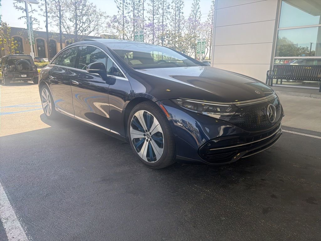 Used 2023 Mercedes-Benz EQS 450+ Sedan image 2