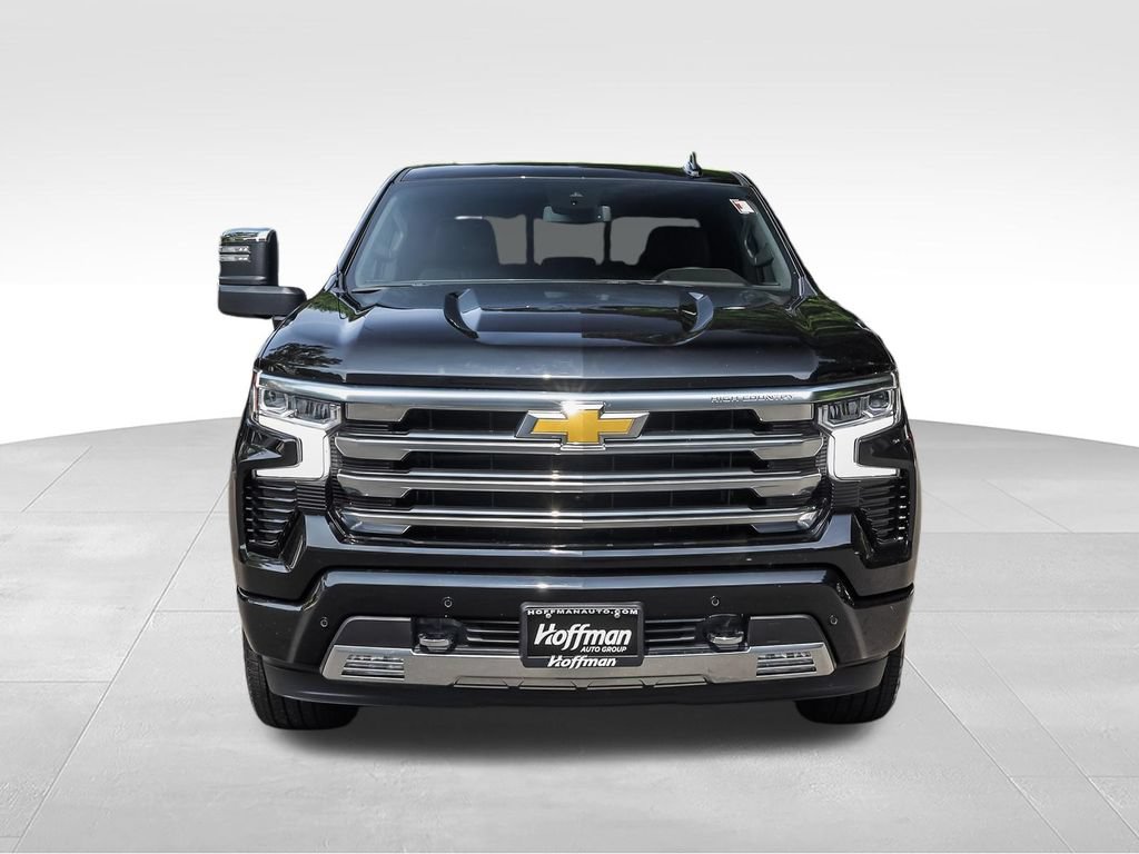 Used 2025 Chevrolet Silverado 1500 High Country w/ High Country Premium Package AWD/4WD video 2