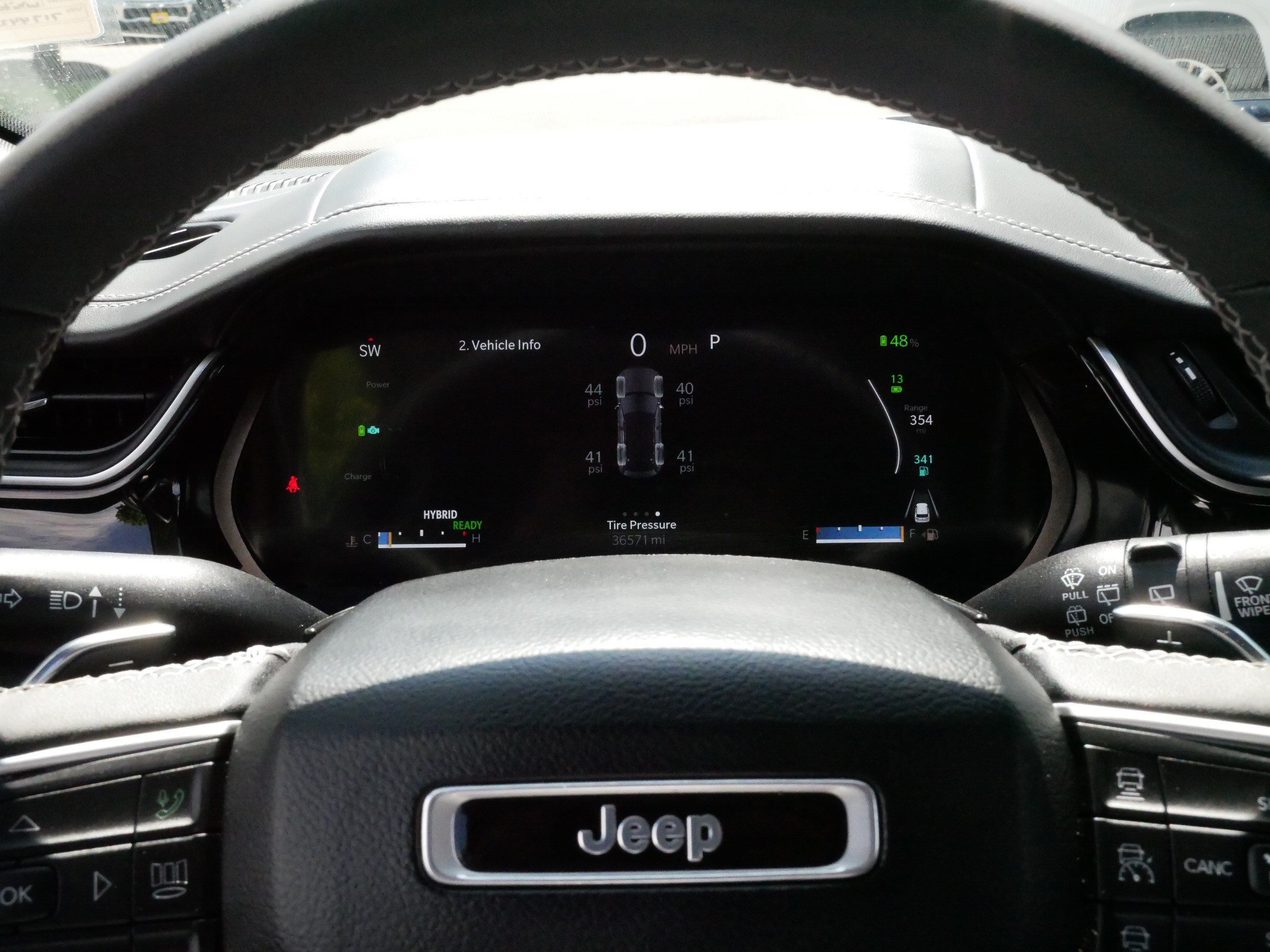 Used 2022 Jeep Grand Cherokee Limited 4xe w/ Luxury Tech Group II AWD/4WD image 21