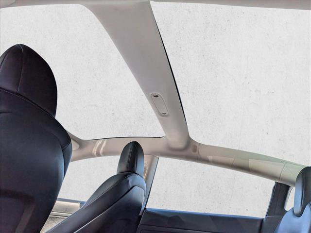 Used 2020 Tesla Model 3 Standard Range Plus RWD image 18