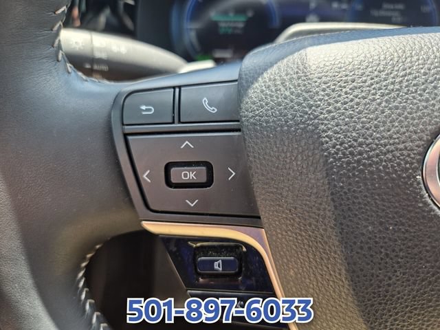 Used 2025 Toyota Crown Platinum AWD/4WD image 29