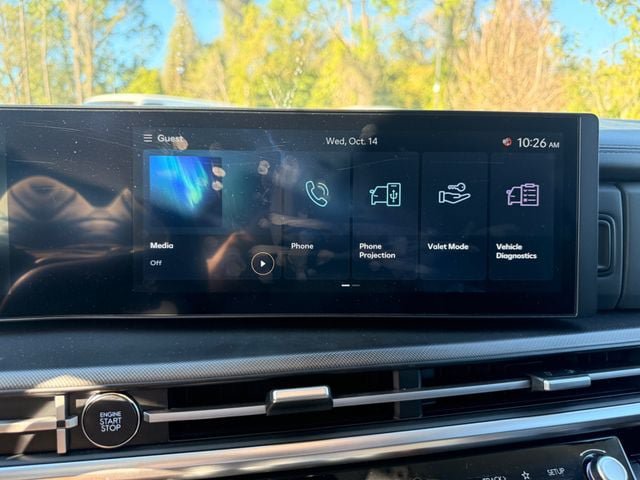 Used 2025 Hyundai Santa Fe SEL FWD image 10