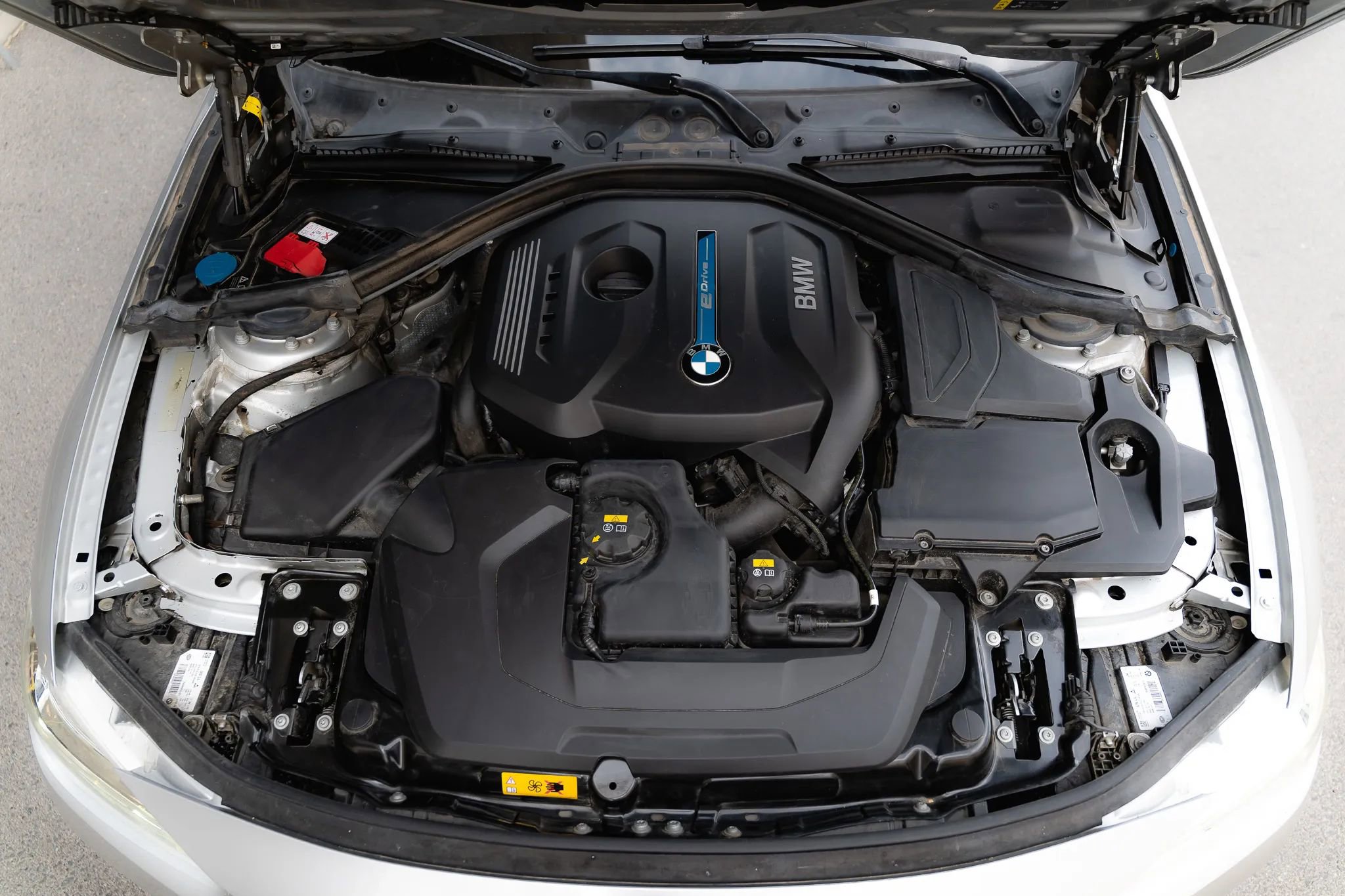 Used 2018 BMW 330e 330e iPerformance Sedan 4D image 77