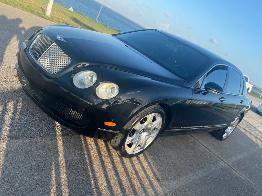 Used 2008 Bentley Flying Spur Flying Spur AWD/4WD image 2