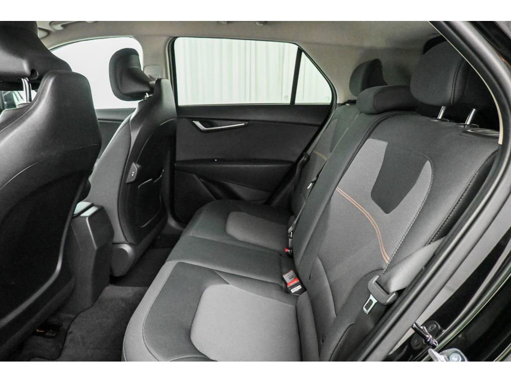 Used 2025 Kia Niro LX FWD image 12