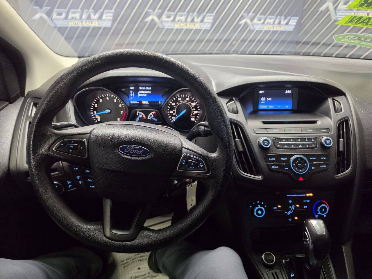 Used 2016 Ford Focus SE FWD image 13