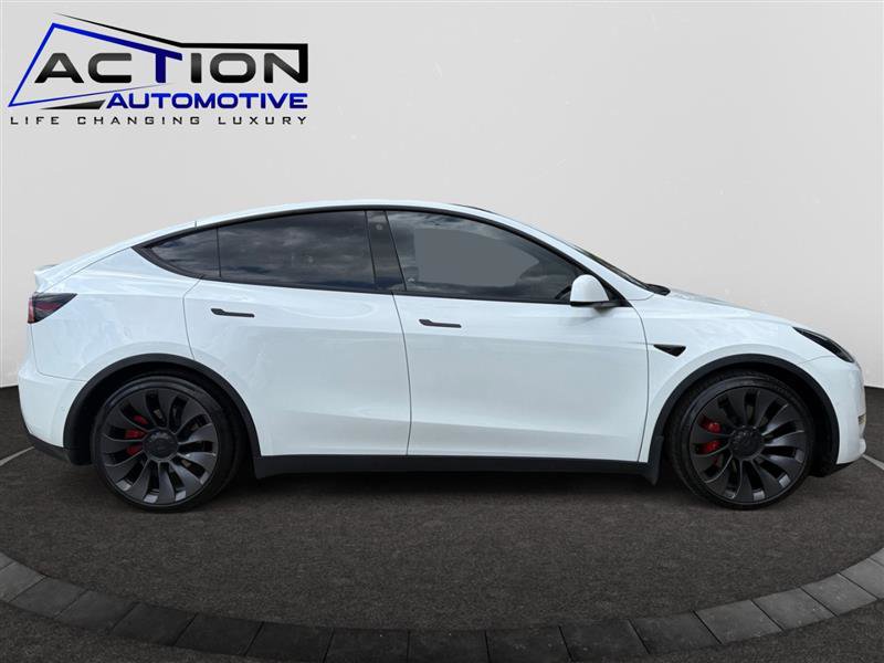 Used 2022 Tesla Model Y Performance AWD/4WD image 8