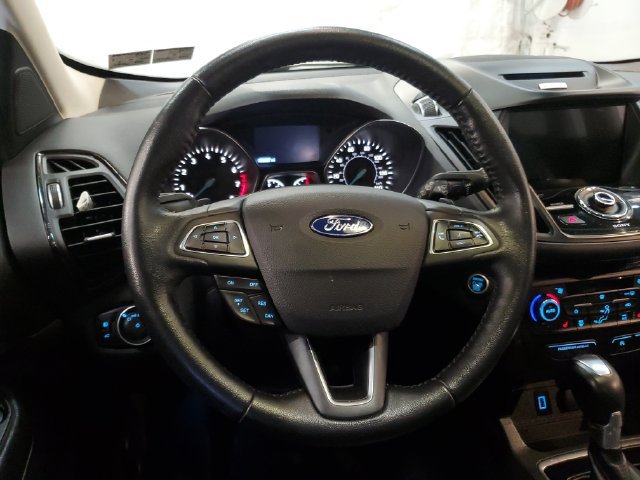Used 2017 Ford Escape Titanium AWD/4WD image 16