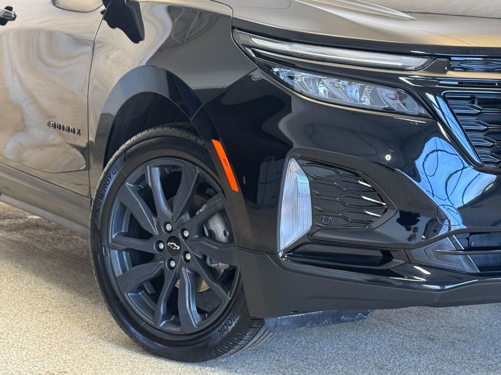 Used 2024 Chevrolet Equinox RS image 3