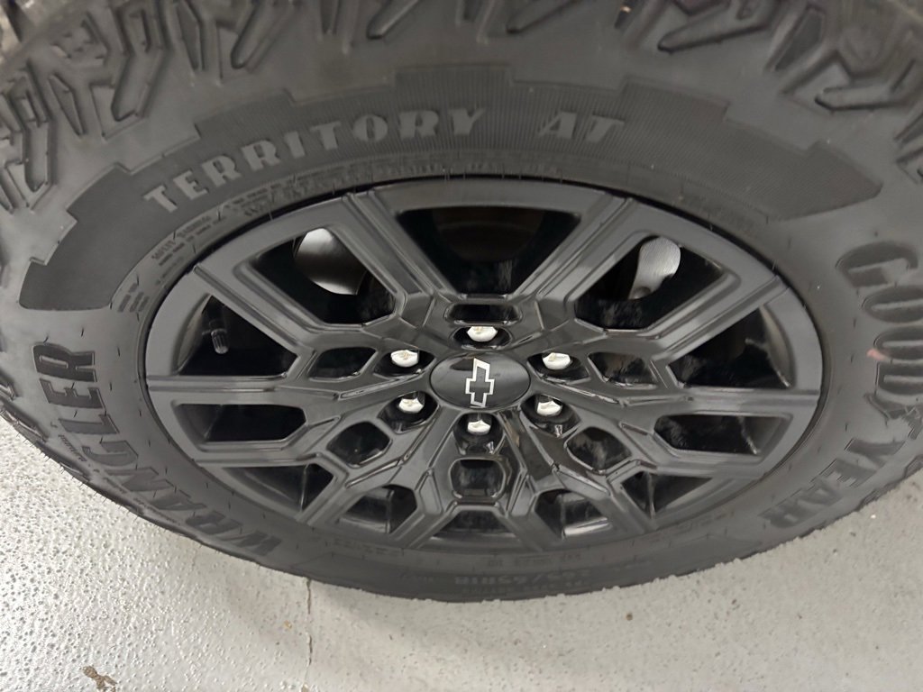 Used 2023 Chevrolet Colorado Trail Boss w/ Technology Package image 8