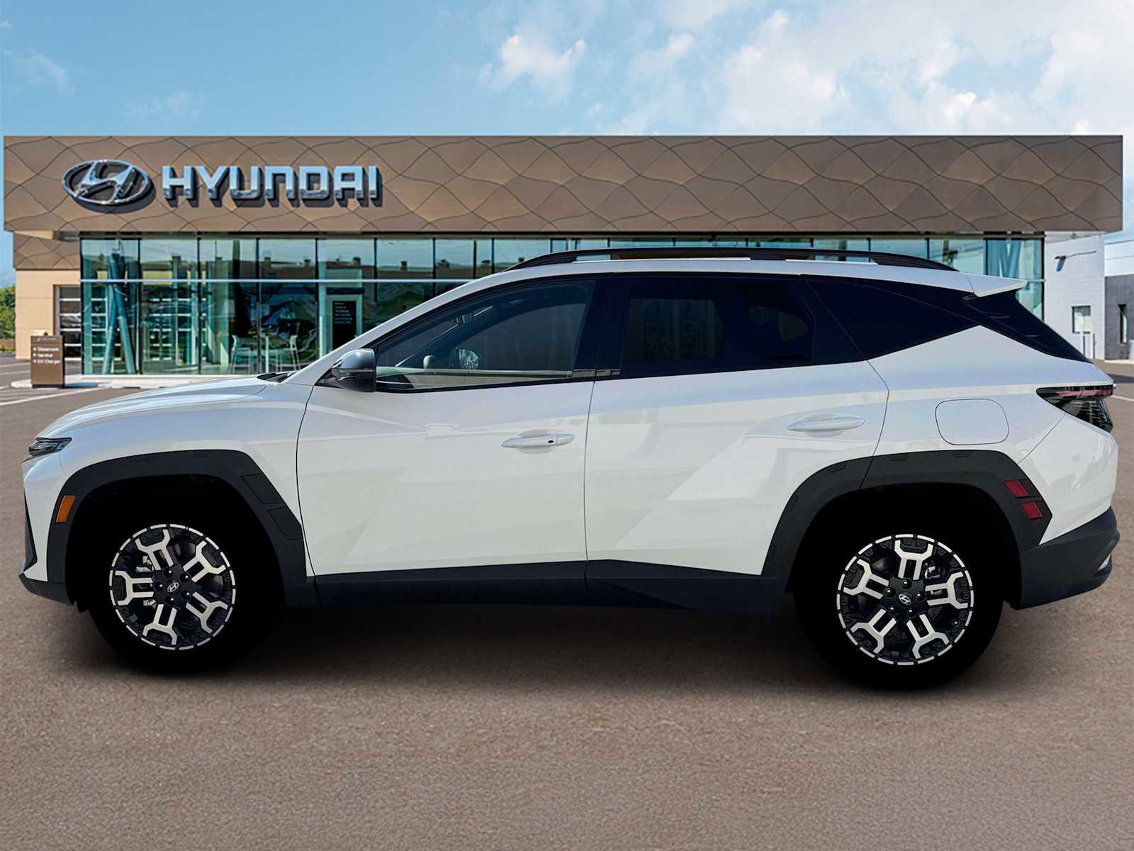 New 2026 Hyundai Tucson XRT image 3