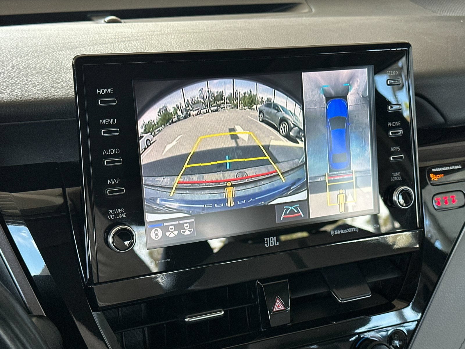 Used 2023 Toyota Camry XLE w/ Navigation Package FWD image 17