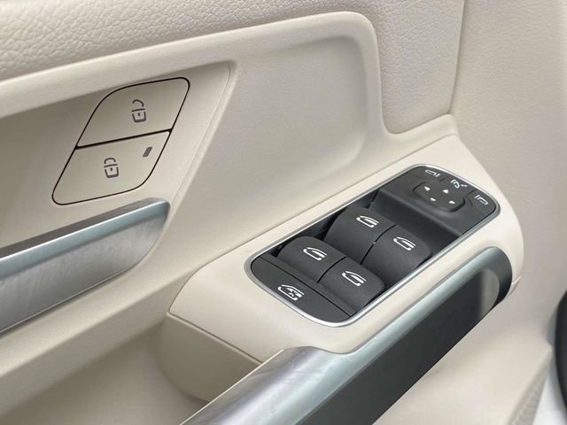 Used 2021 Mercedes-Benz GLB 250 image 21