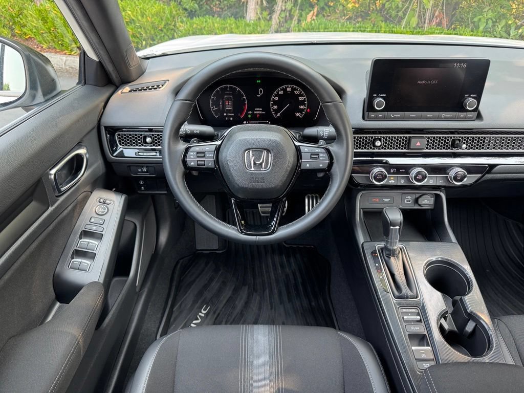 Used 2023 Honda Civic Sport image 15