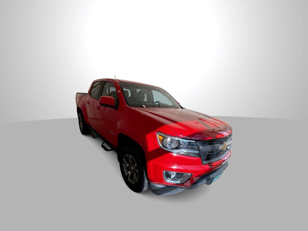 Used 2019 Chevrolet Colorado Z71 AWD/4WD image 2
