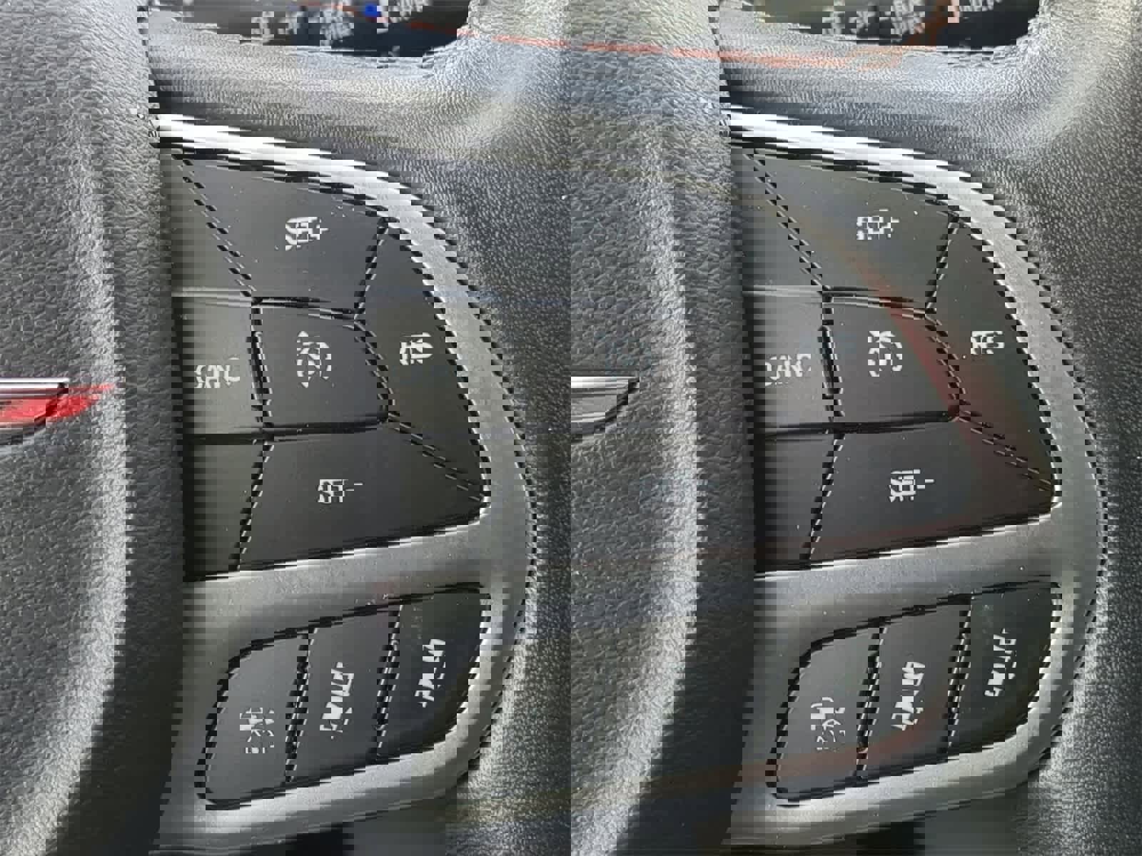 Certified 2017 Chrysler Pacifica Touring-L Plus w/ Advanced Safetytec Group image 32