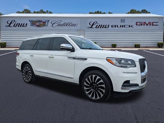 Used 2024 Lincoln Navigator Black Label AWD/4WD image 2