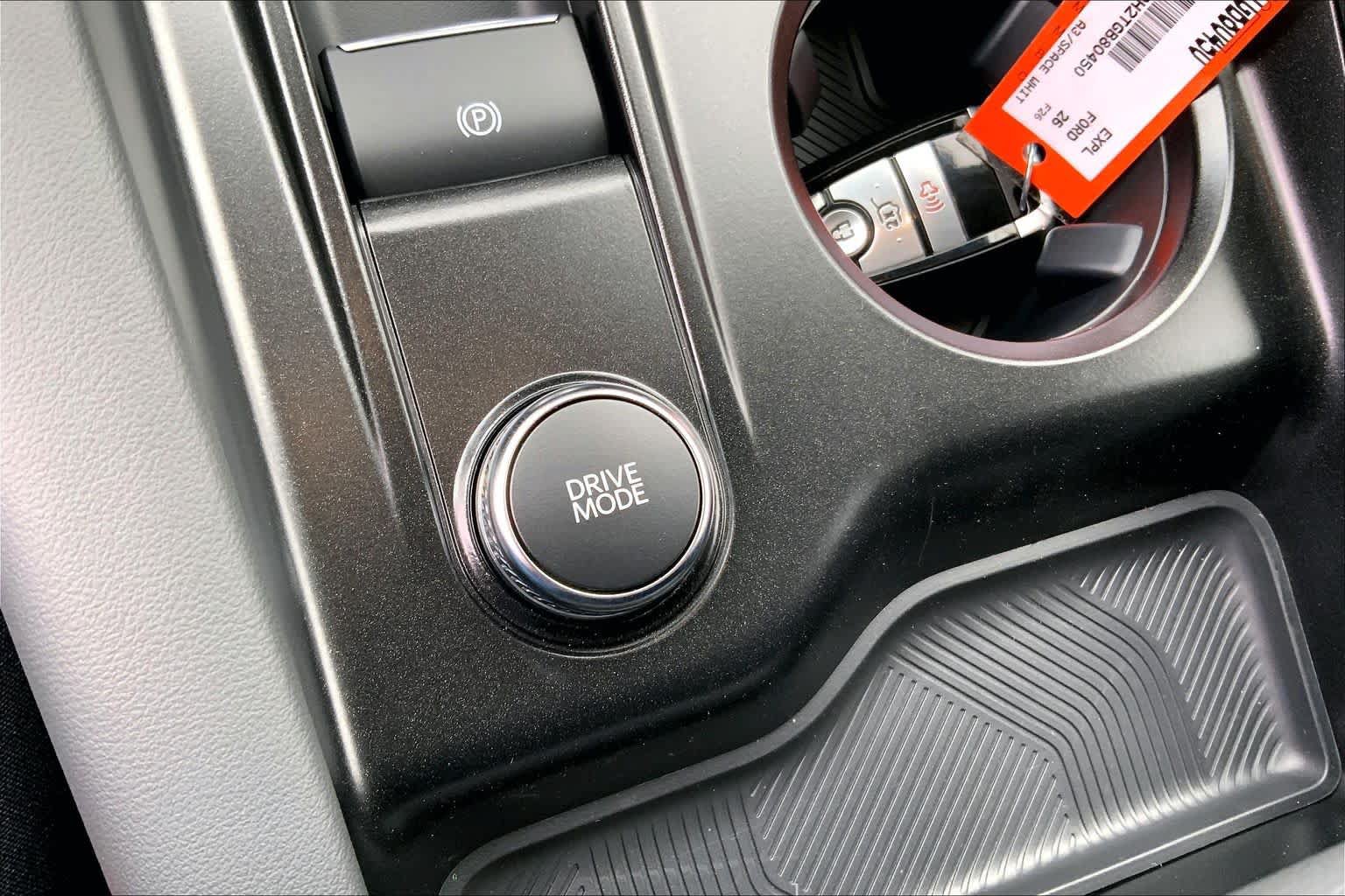 New 2026 Ford Explorer Active RWD image 15