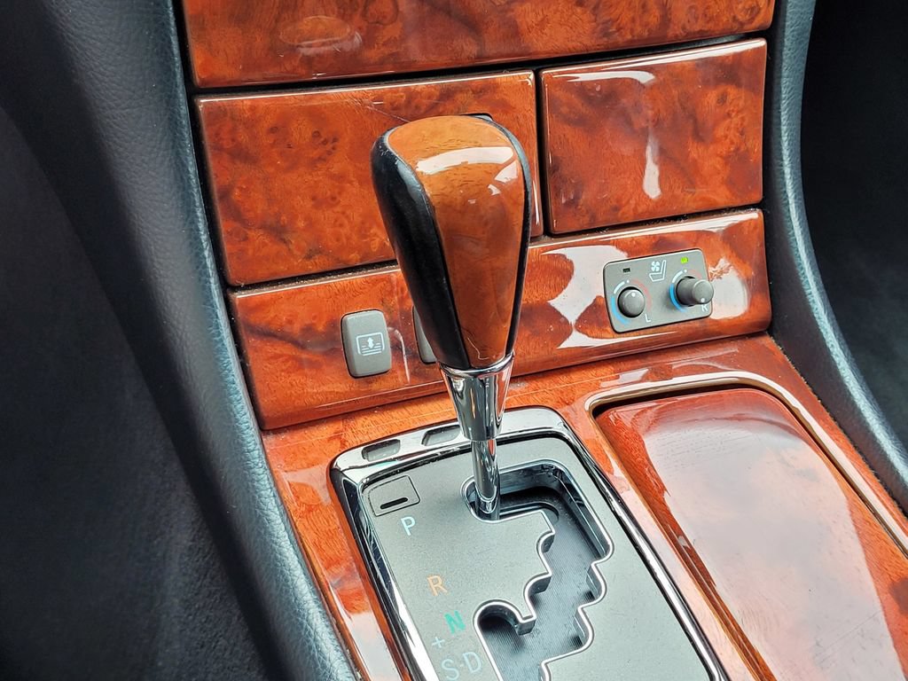 Used 2004 Lexus LS 430 RWD image 15