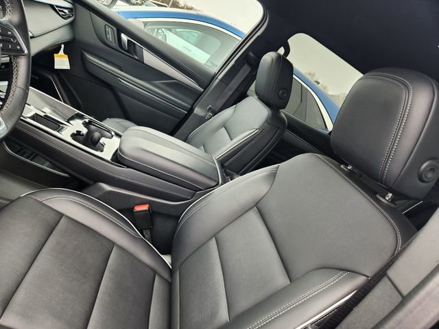 Used 2025 Buick Enclave Preferred image 12