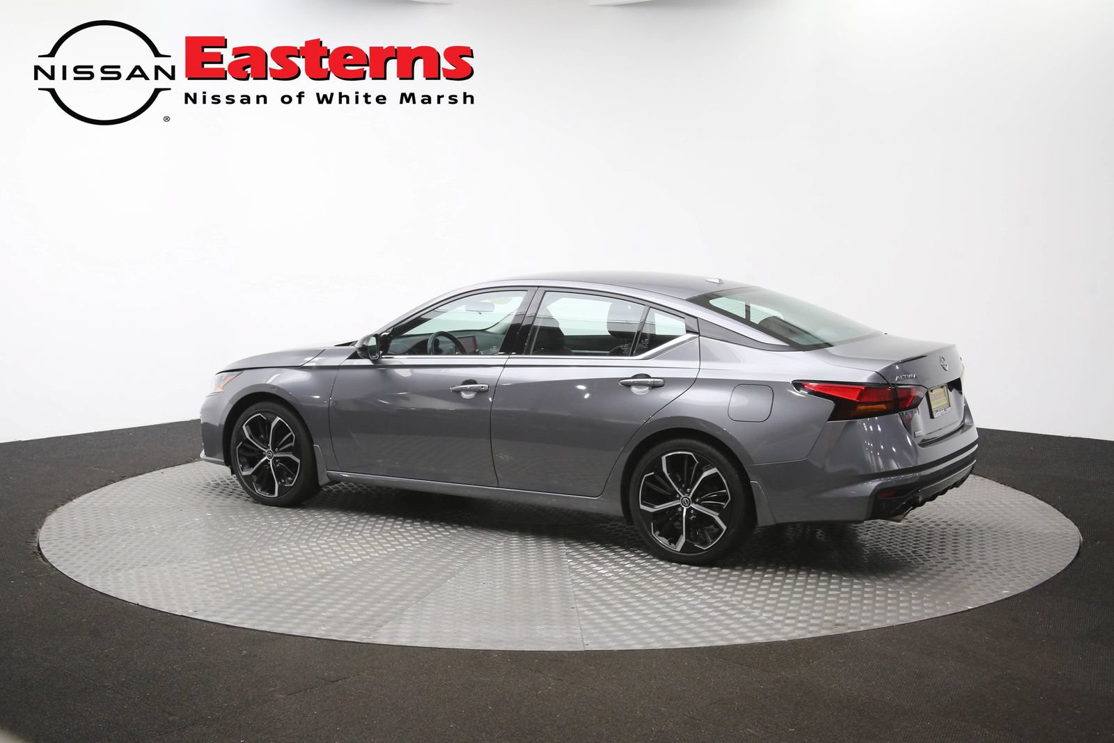 Used 2024 Nissan Altima 2.5 SR FWD image 56