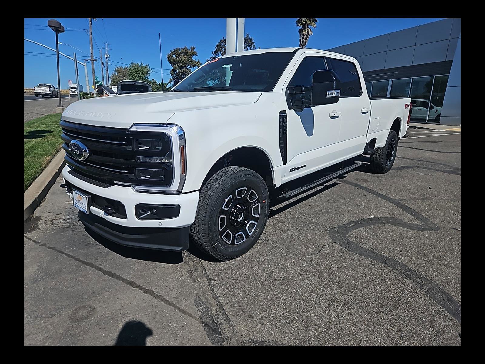 New 2026 Ford F250 Platinum w/ FX4 Off-Road Package image 13