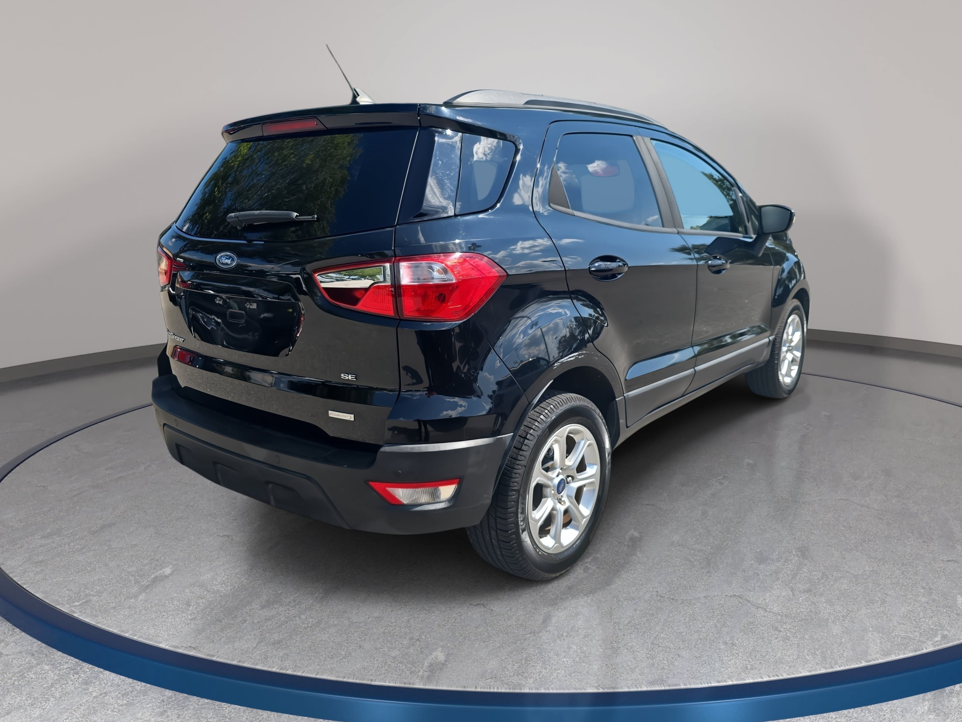 Used 2019 Ford EcoSport SE w/ SE Convenience Package FWD image 5