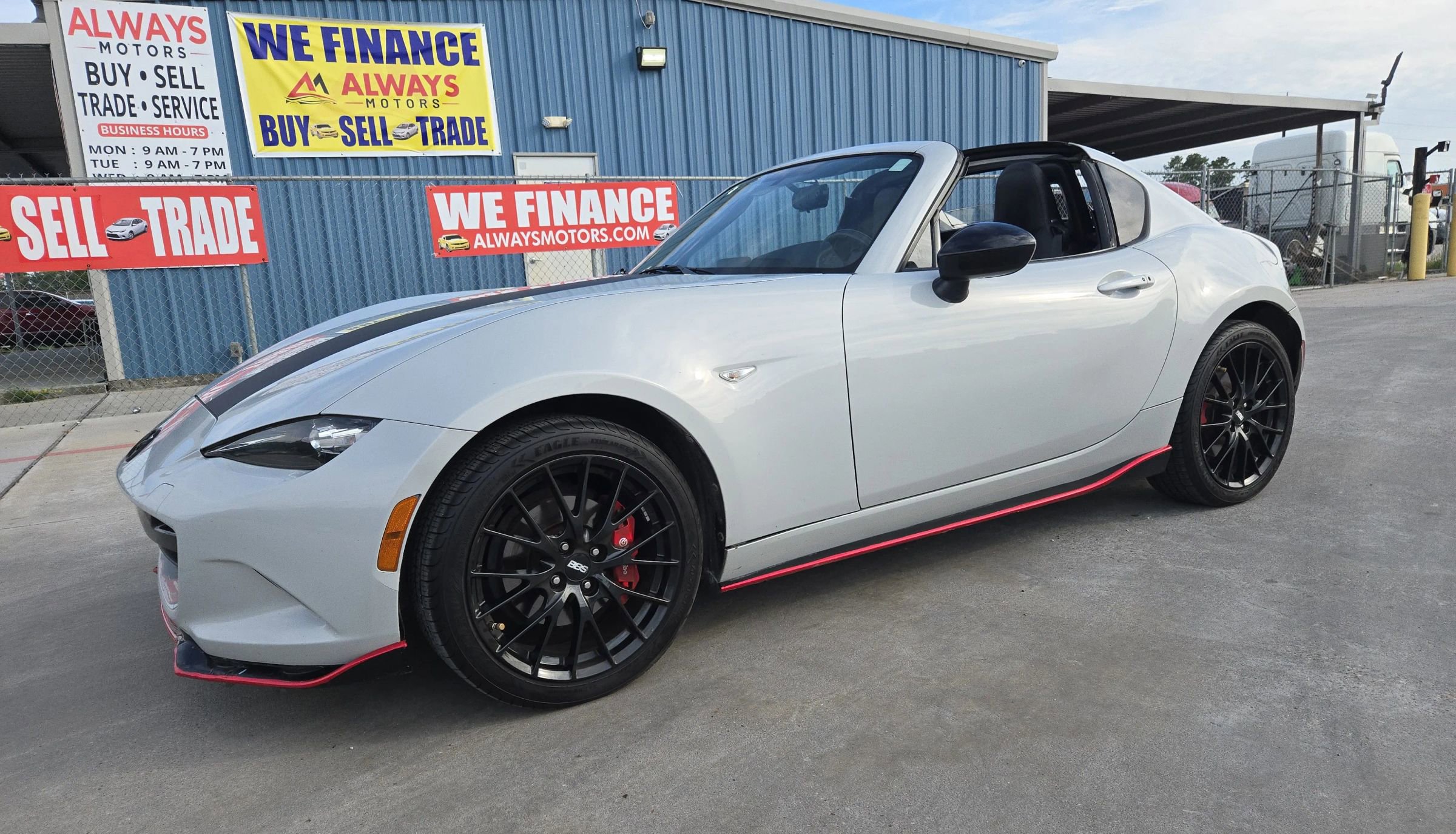 Used 2018 MAZDA MX-5 Miata RF Club w/ Brembo/BBS Package image 2