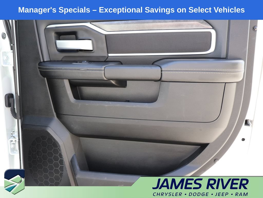 Used 2024 RAM 3500 Big Horn AWD/4WD image 11