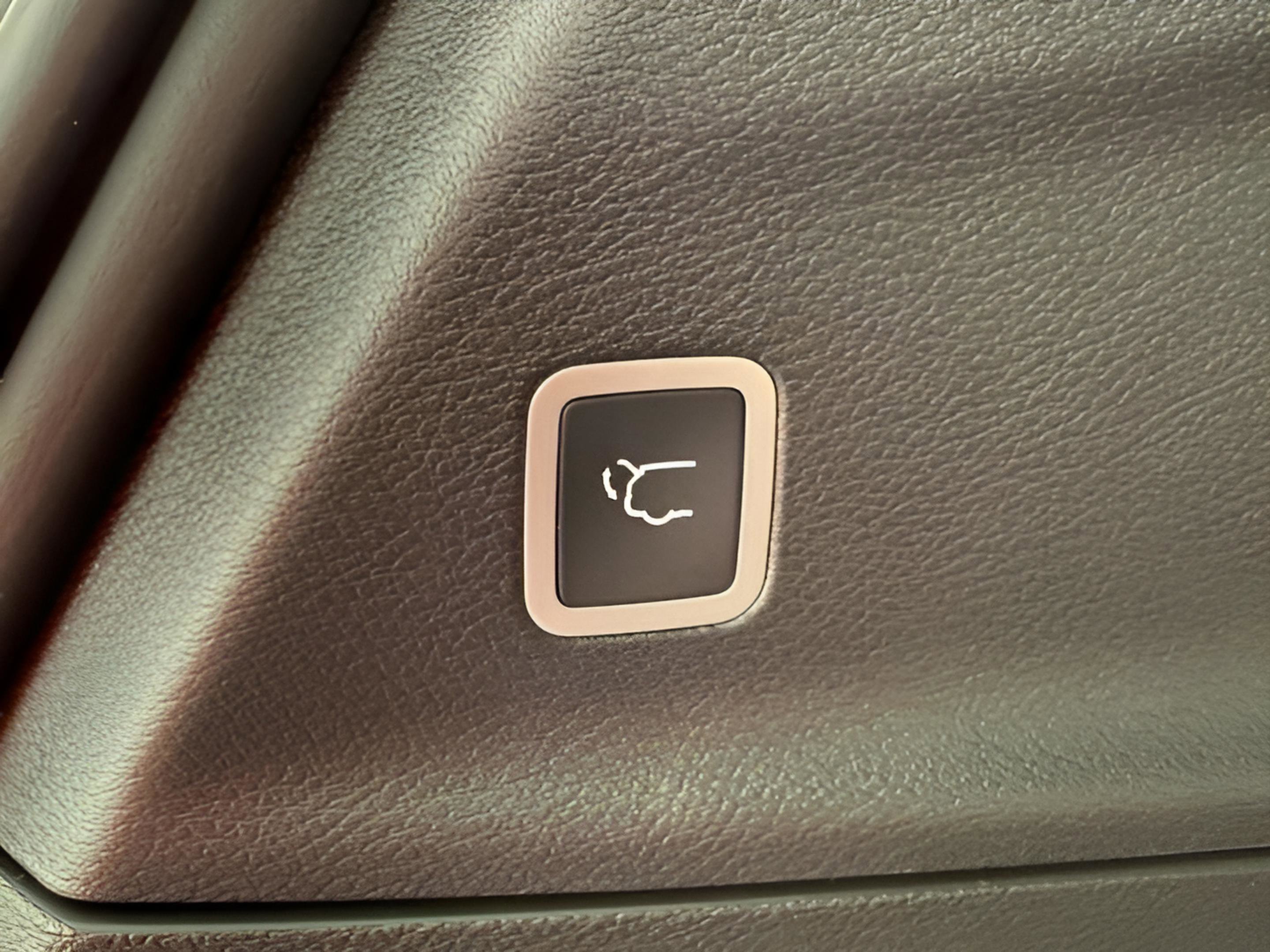 New 2026 Chrysler Pacifica Pinnacle image 11