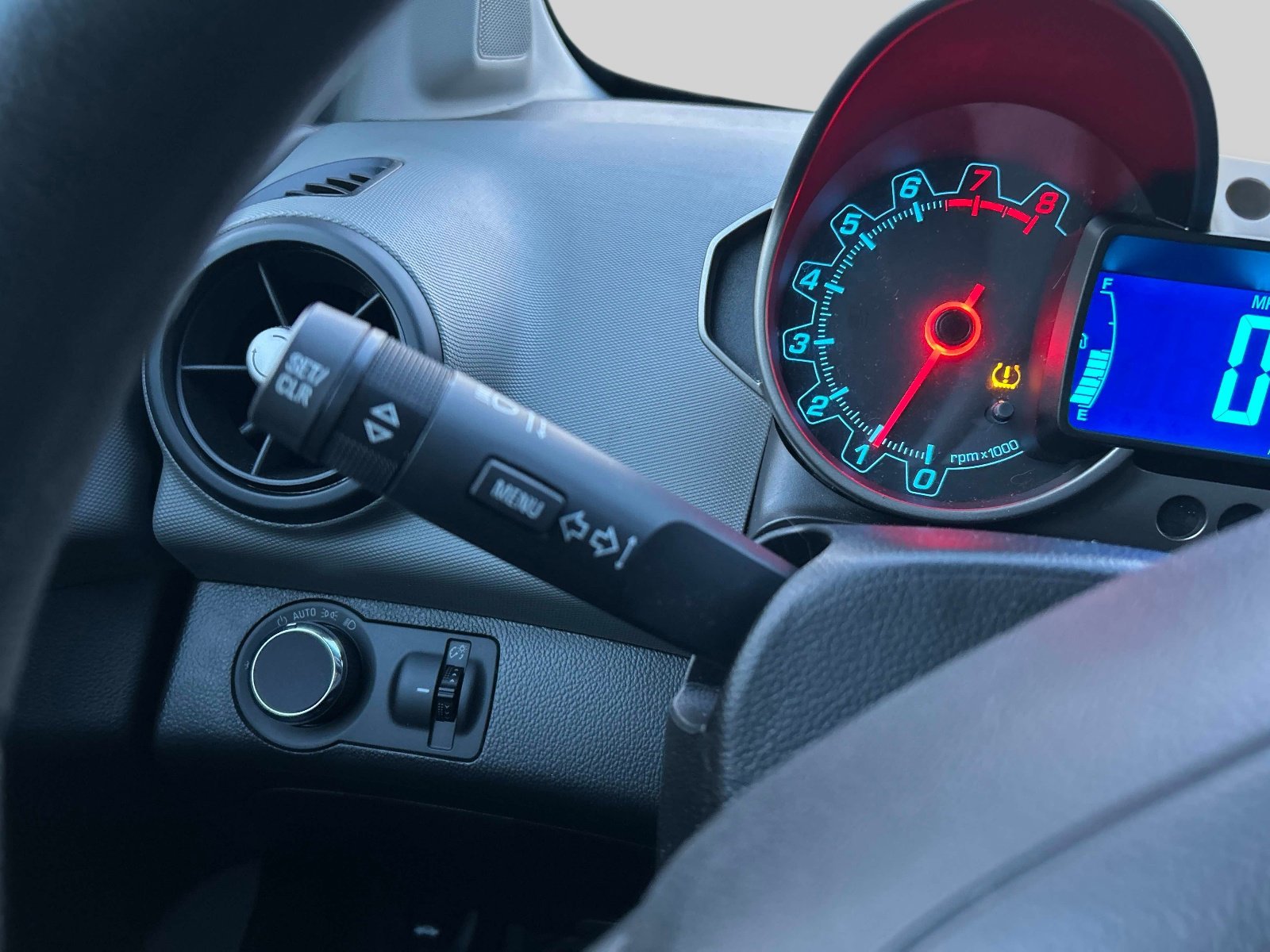 Used 2012 Chevrolet Sonic LS image 22