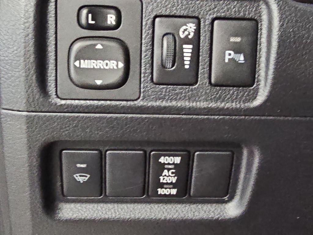 Used 2015 Toyota 4Runner Limited AWD/4WD image 27