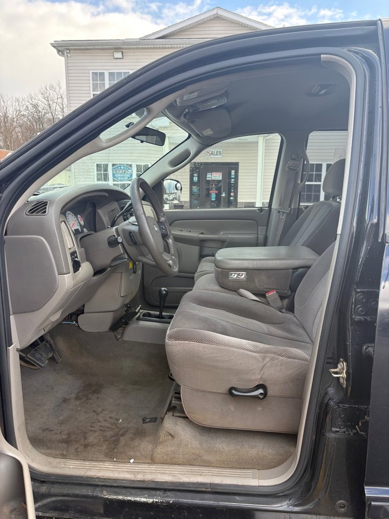 Used 2004 Dodge Ram 1500 Truck SLT w/ Quad Cab Value Group image 9