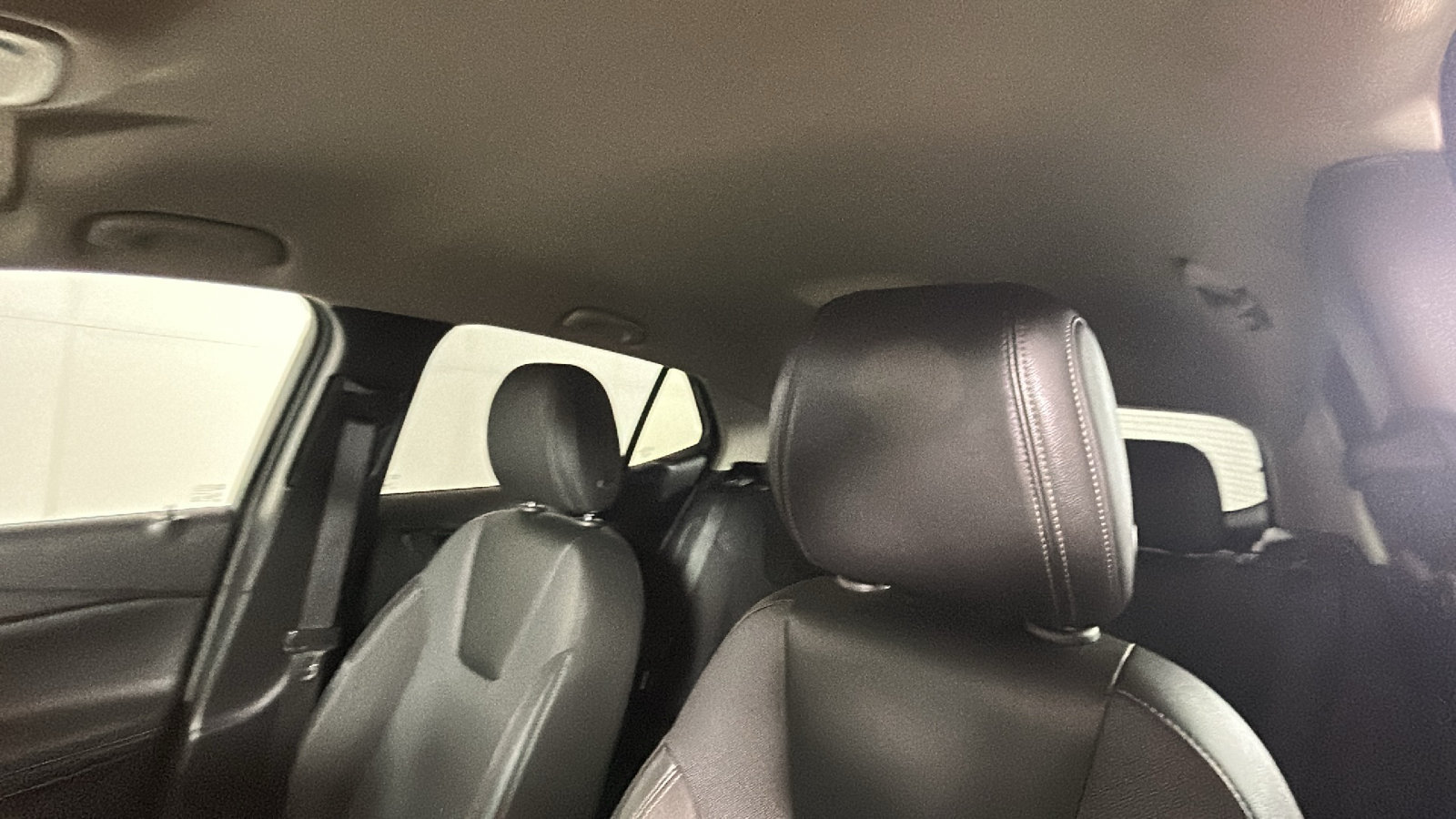 Used 2023 Buick Encore GX Select w/ Sport Touring Package FWD image 16
