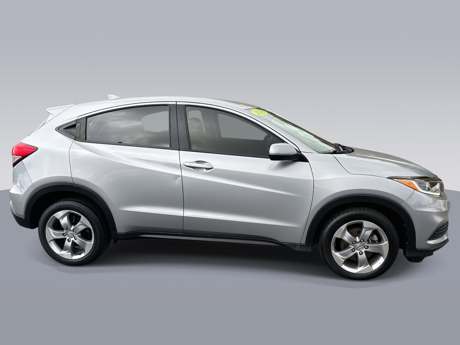 Used 2019 Honda HR-V LX image 2