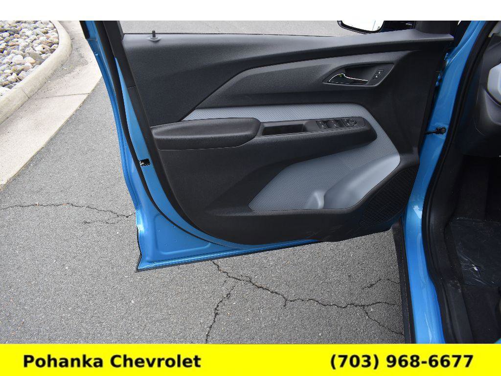 New 2027 Chevrolet Bolt RS FWD image 21