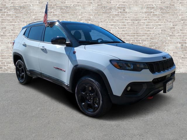 Used 2024 Jeep Compass Trailhawk image 1