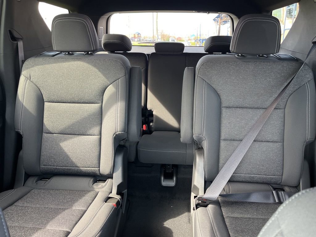 New 2026 Chevrolet Traverse LT image 7