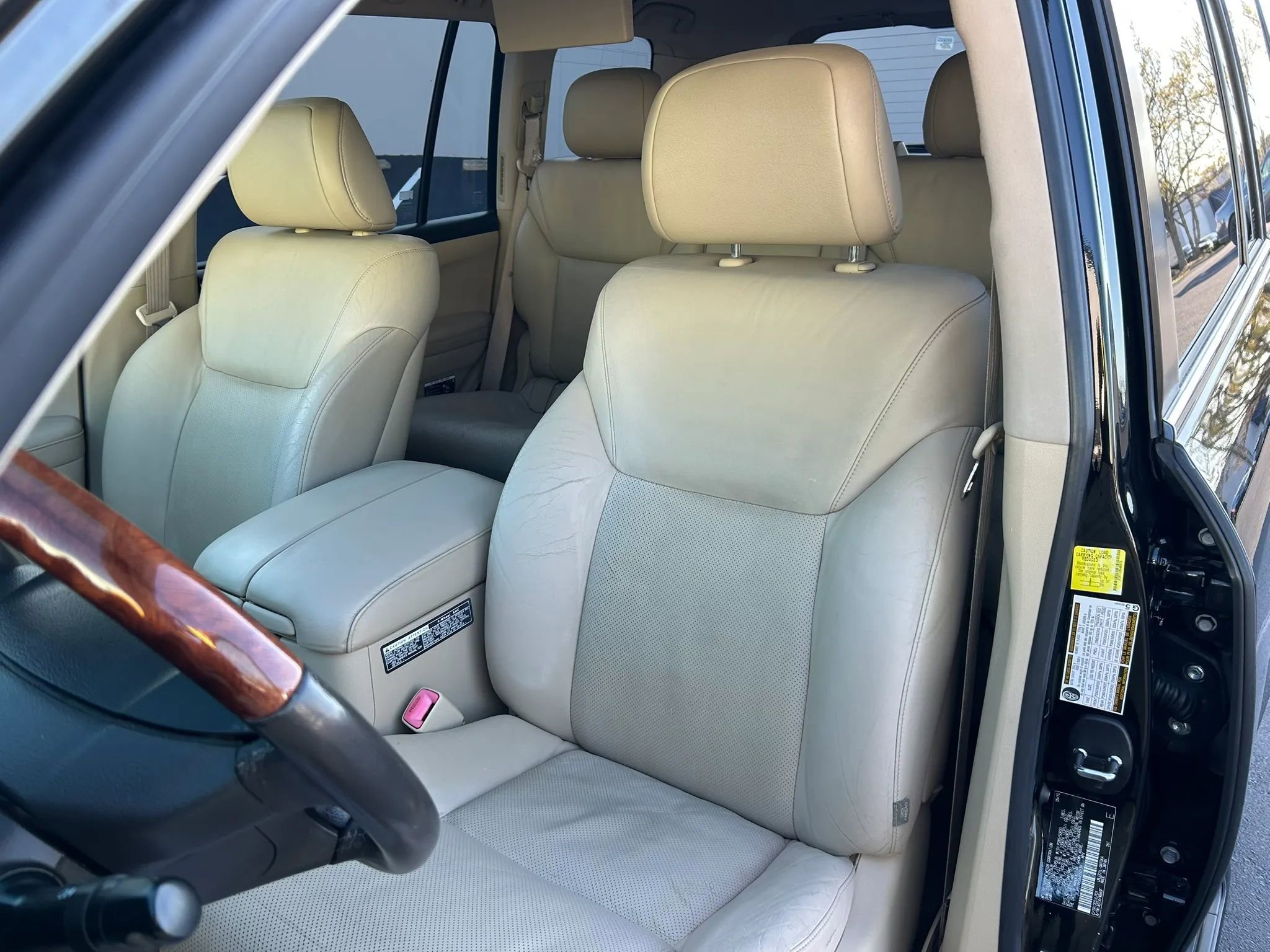Used 2010 Lexus LX 570 LX 570 Sport Utility 4D image 25