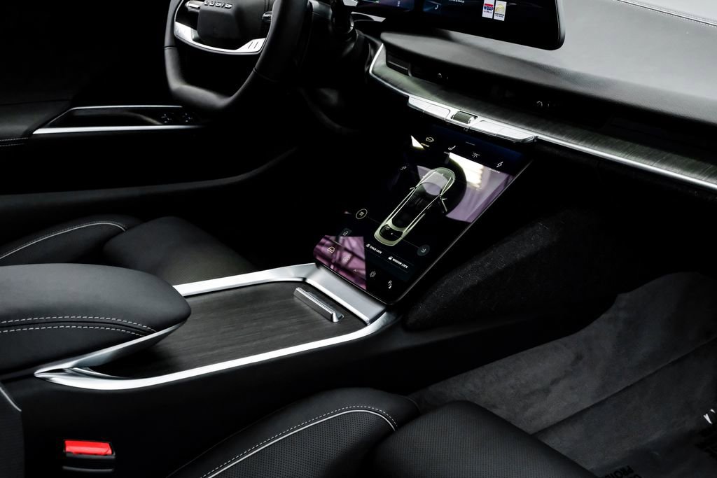 Used 2025 Lucid Air Touring image 30