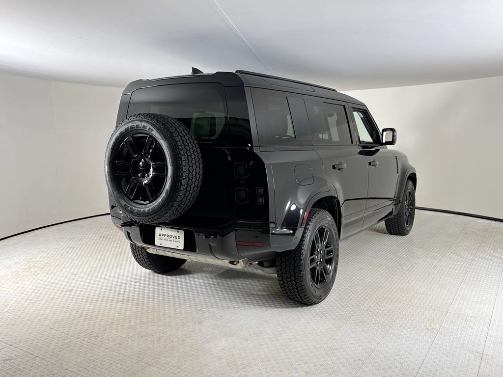 Used 2026 Land Rover Defender 110 X-Dynamic SE AWD/4WD image 5