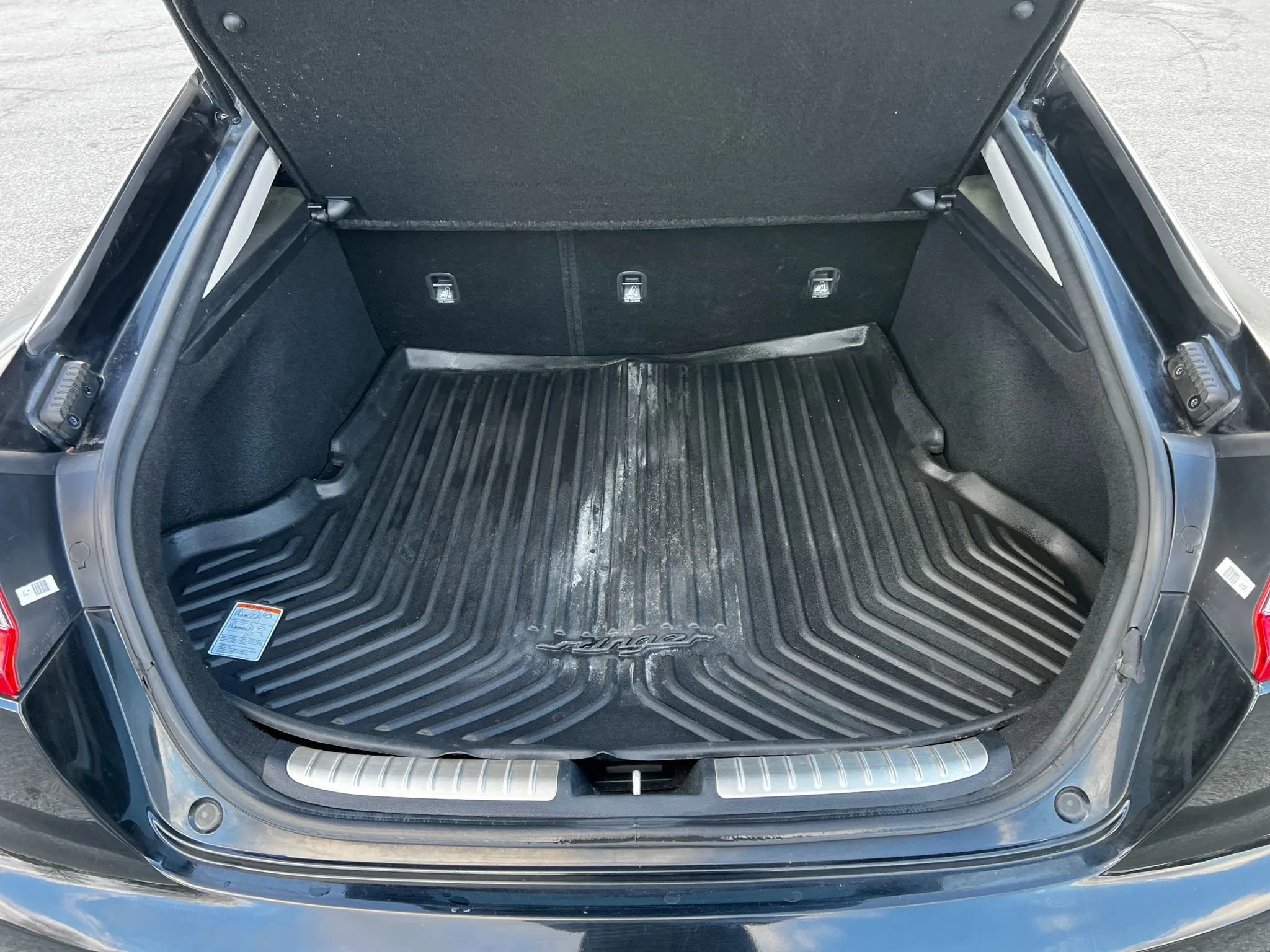 Used 2018 Kia Stinger Premium image 7