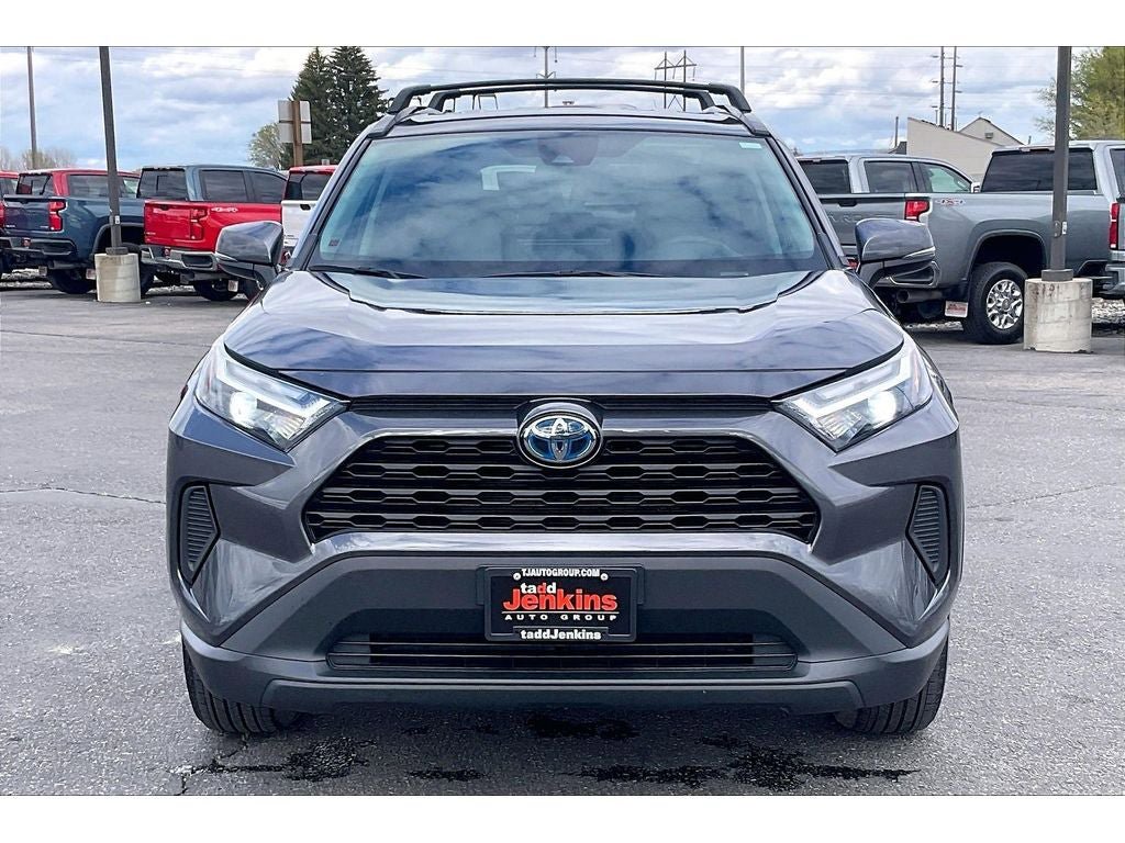 Used 2024 Toyota RAV4 XLE AWD/4WD image 3