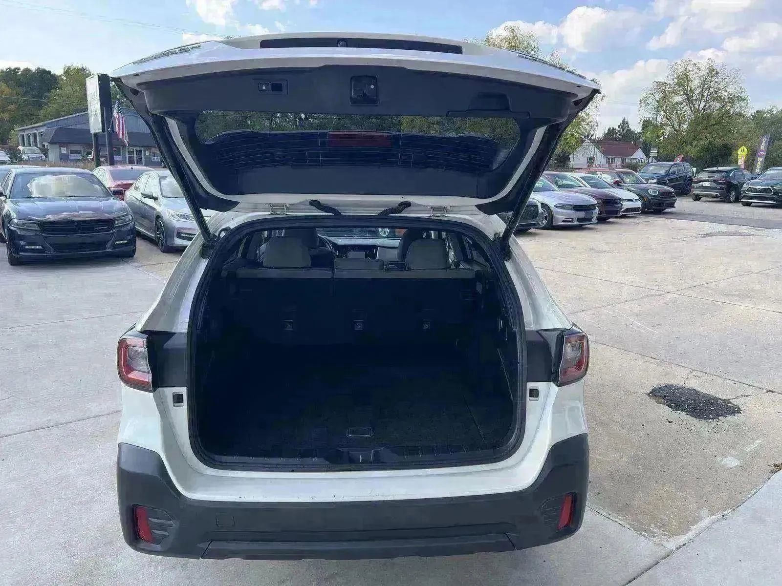 Used 2021 Subaru Outback Premium image 24