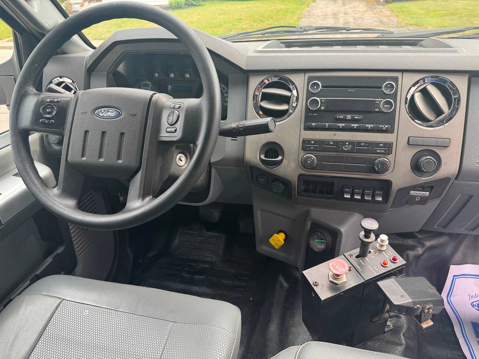 Used 2016 Ford F750 2WD Regular Cab Super Duty image 10