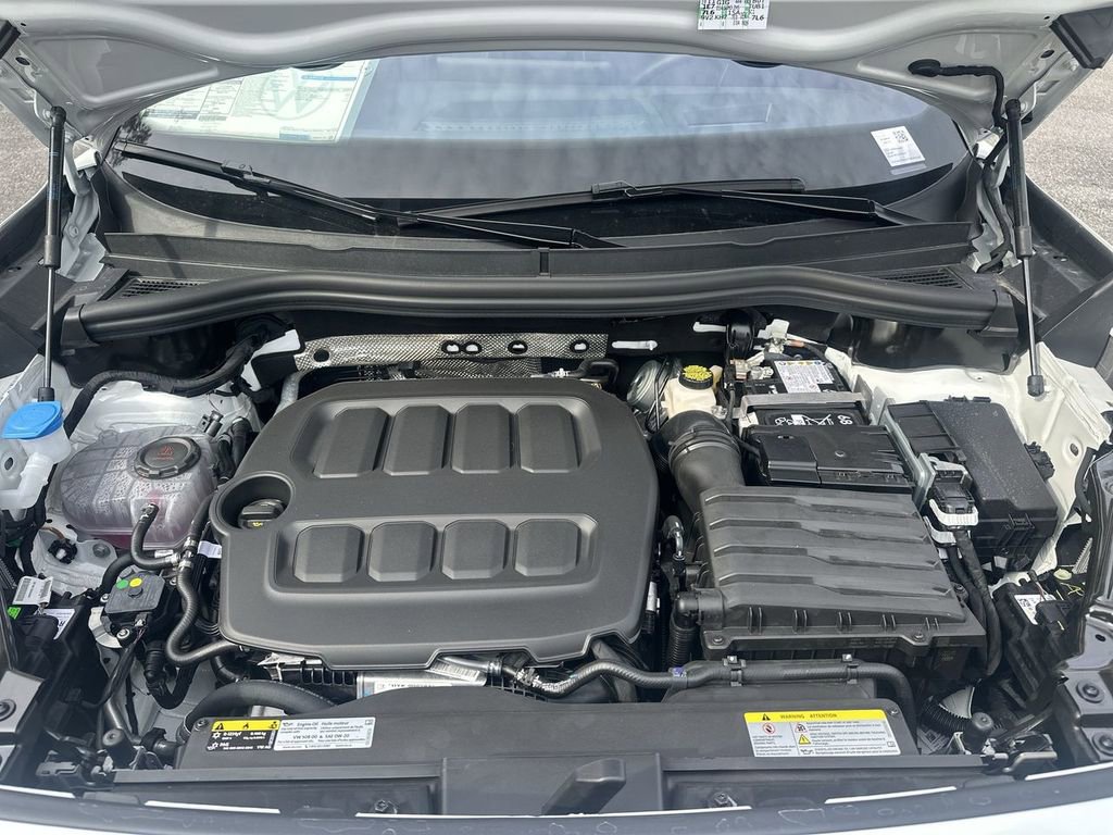 New 2026 Volkswagen Tiguan SEL R-Line image 27