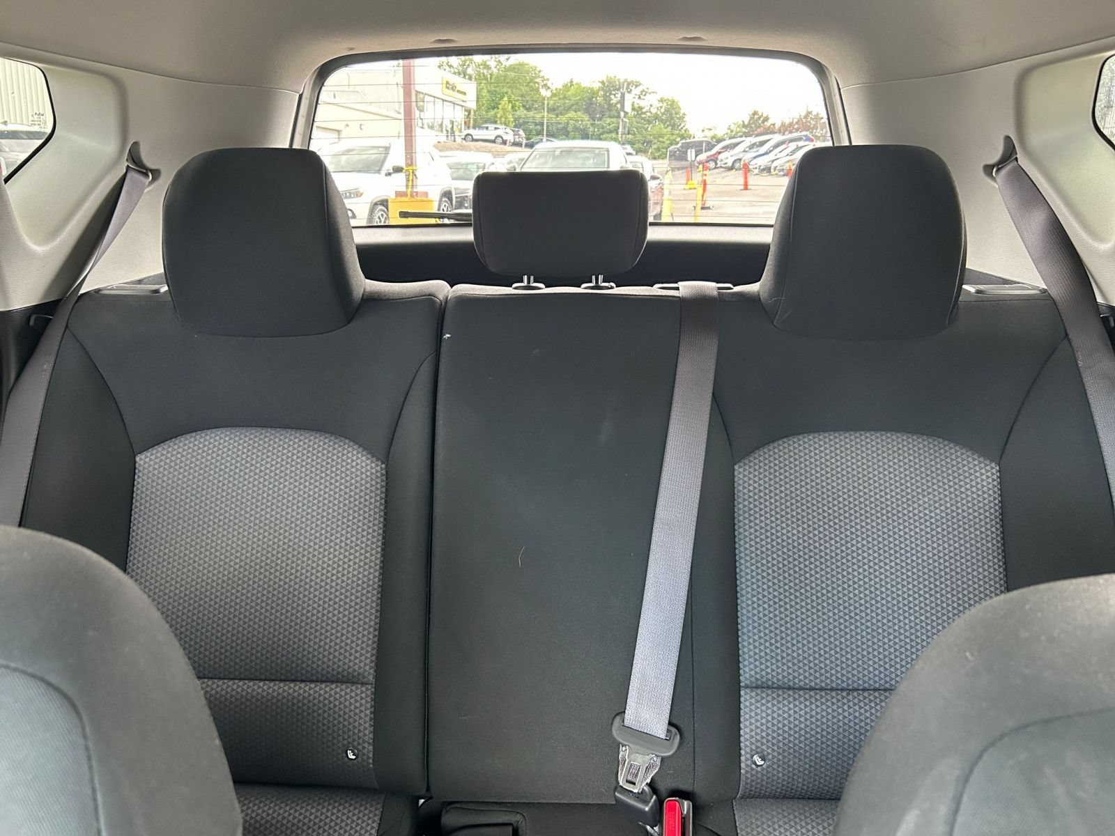 Used 2025 Kia Soul LX w/ LX Technology Package FWD image 33