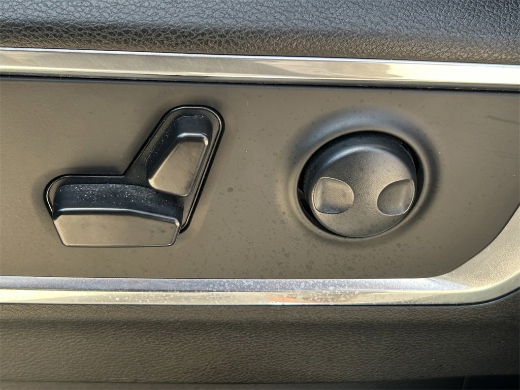 Used 2024 RAM 1500 Laramie image 21