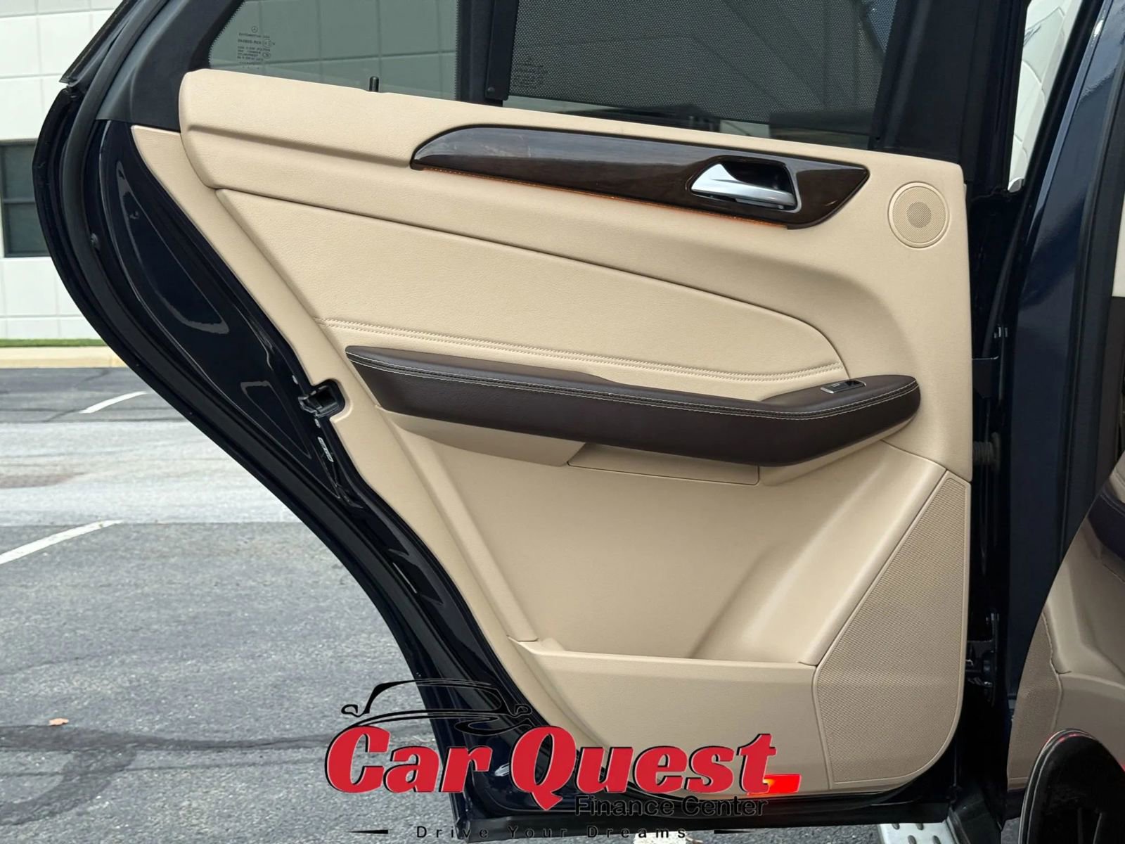 Used 2018 Mercedes-Benz GLE 350 GLE 350 4MATIC Sport Utility 4 image 12